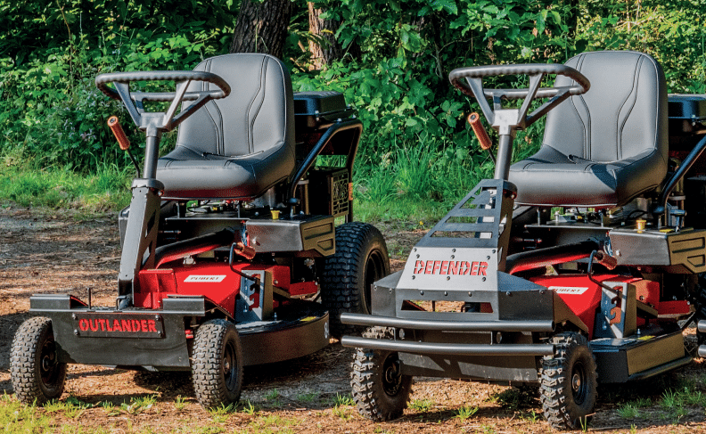 tracteur tondeuse autoportée version muclhing et débroussailleuse